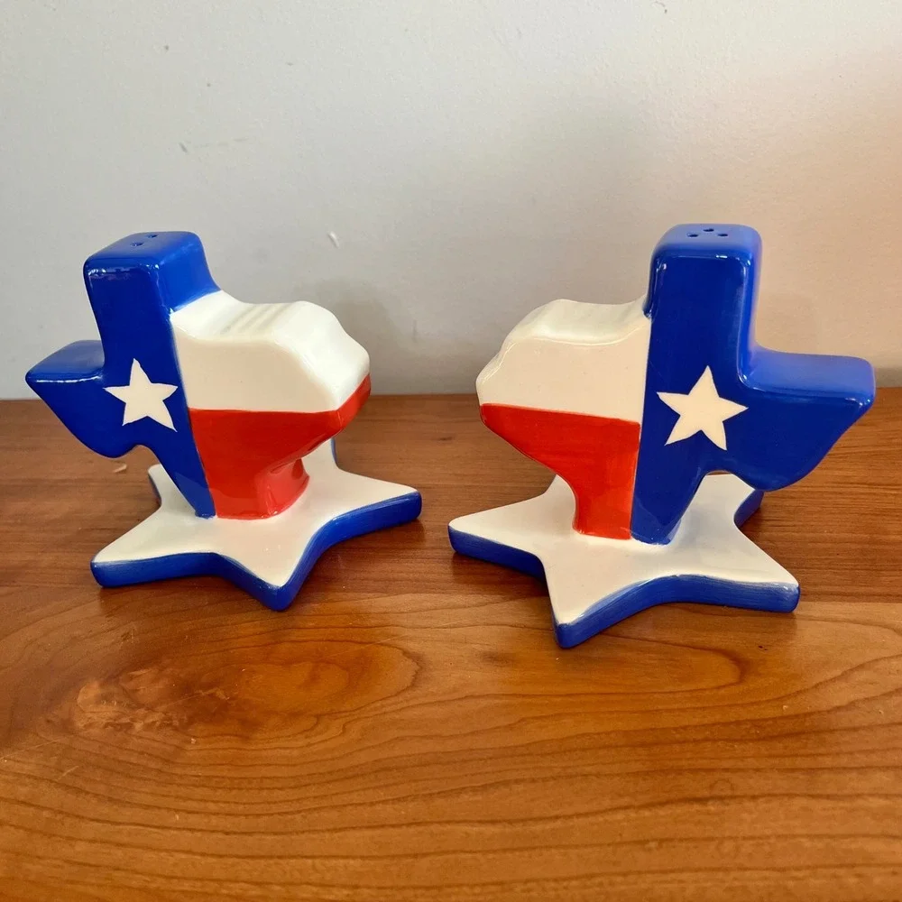 Clay Art Texas State Lone Star Flag Ceramic Salt and Pepper Shakers Set Blue Red